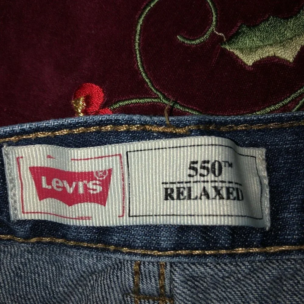 Levis 550 Size 12 Reg 26 x 26 Dark Wash Relaxed Denim Jeans Casual Pants